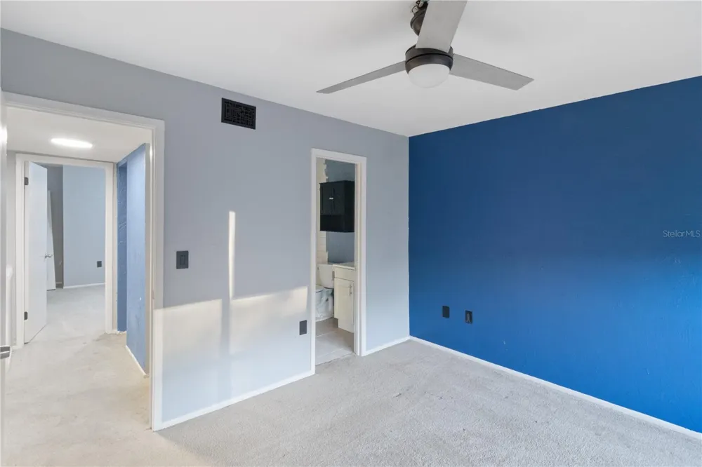 1836 CRYSTAL LAKE DRIVE #19 Lakeland, FL 33801
