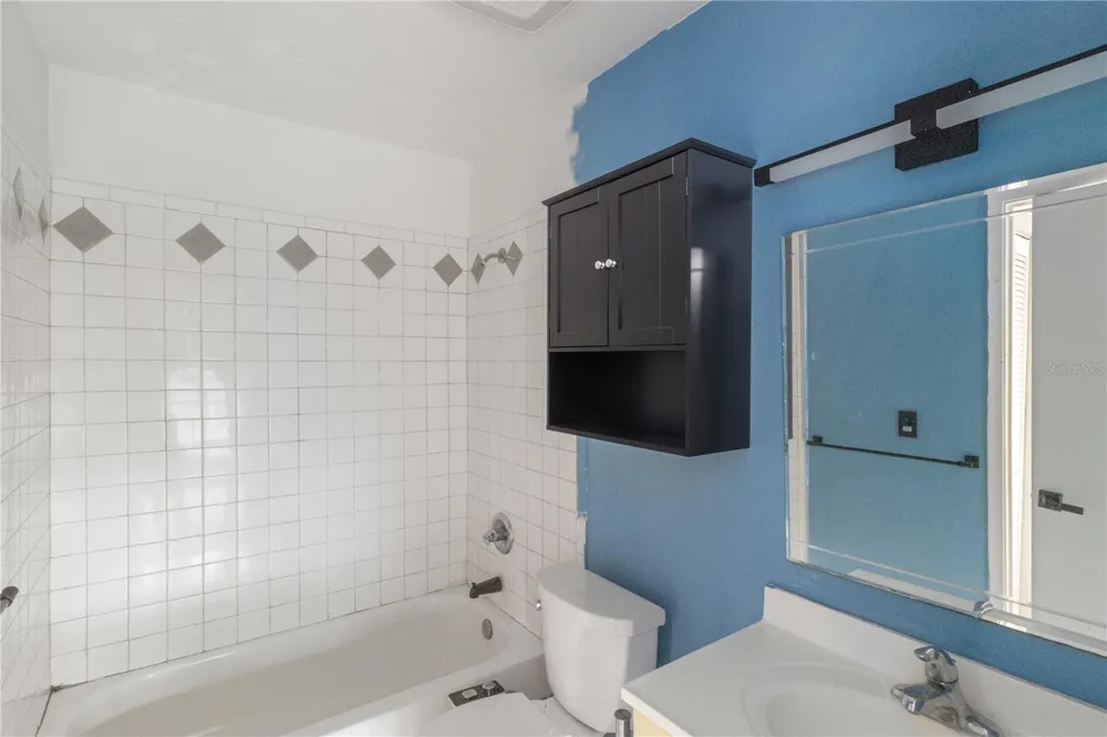 1836 CRYSTAL LAKE DRIVE #19 Lakeland, FL 33801