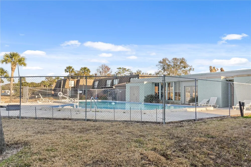 1836 CRYSTAL LAKE DRIVE #19 Lakeland, FL 33801