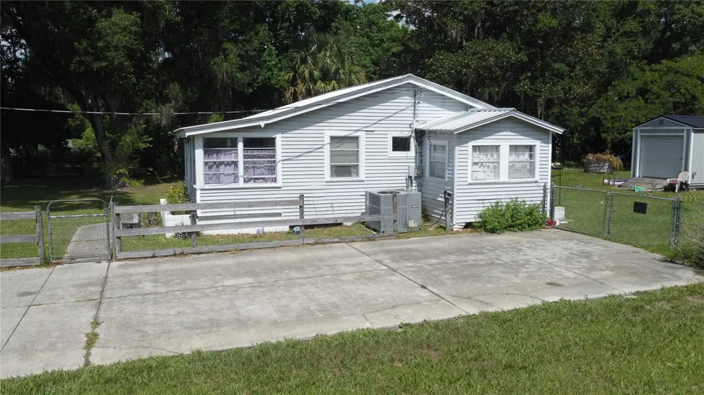 2995 NE 97TH STREET ROAD Anthony, FL 32617