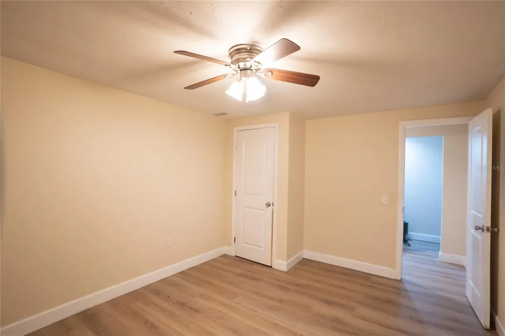 5409 SWEETWATER TERRACE CIRCLE Tampa, FL 33634