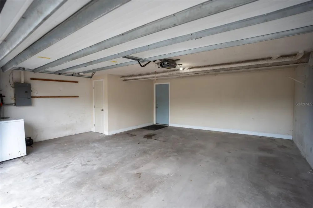 5409 SWEETWATER TERRACE CIRCLE Tampa, FL 33634