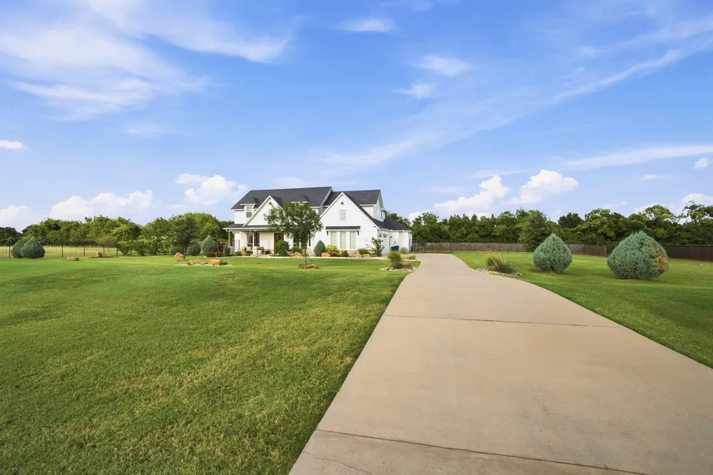 3920 Lizzy Lane Midlothian, TX 76065