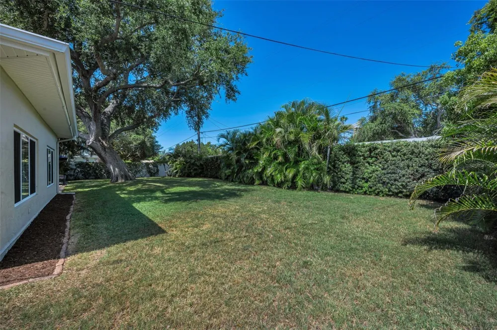 1732 GOLF VIEW DRIVE Belleair, FL 33756