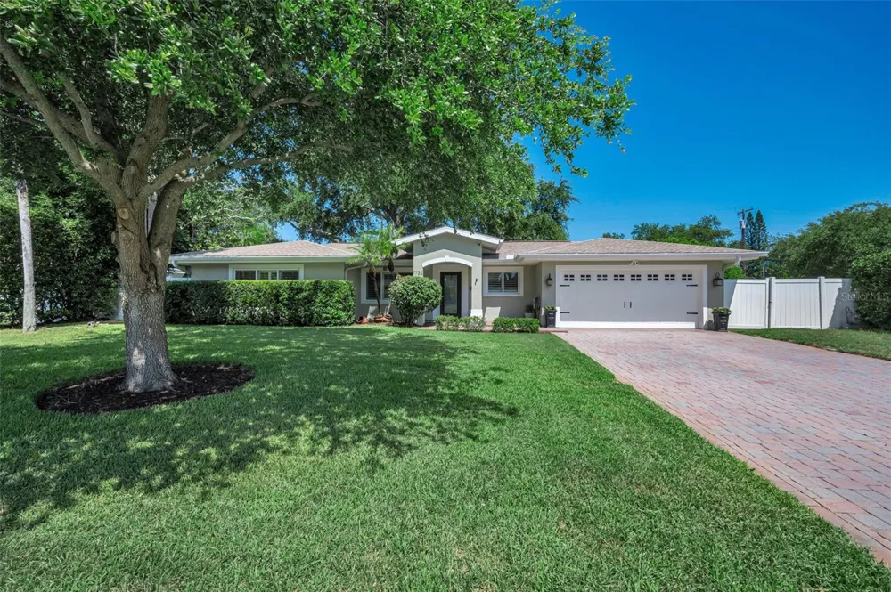 1732 GOLF VIEW DRIVE Belleair, FL 33756
