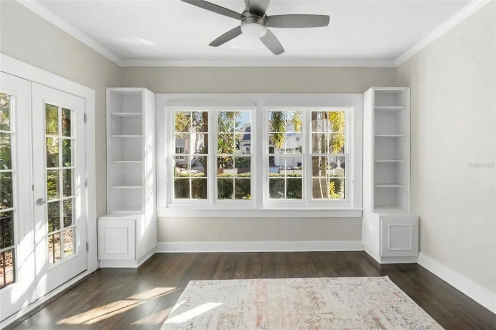 2943 W BAYSHORE COURT Tampa, FL 33611