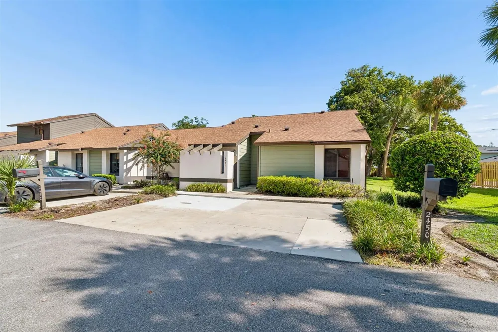 2450 GRAND TETON CIRCLE #2450 Winter Park, FL 32792