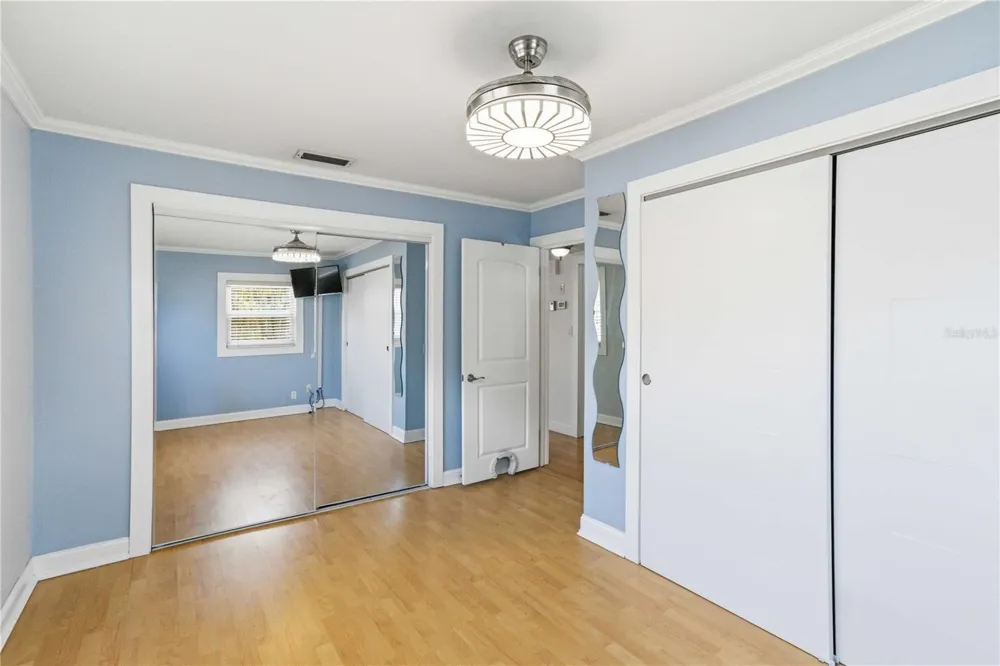 2713 W BRADDOCK STREET Tampa, FL 33607