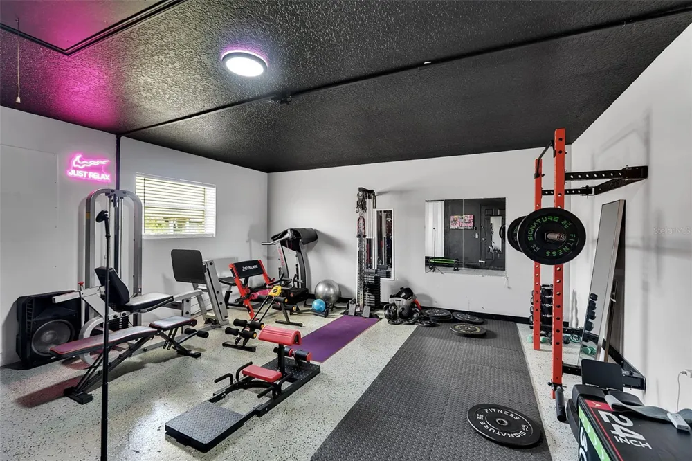 6817 CORRAL CIRCLE Sarasota, FL 34243