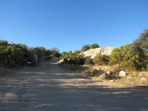 29 Old Highway 80