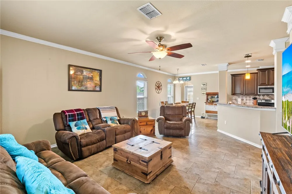 321 Pacific Drive Portland, TX 78374