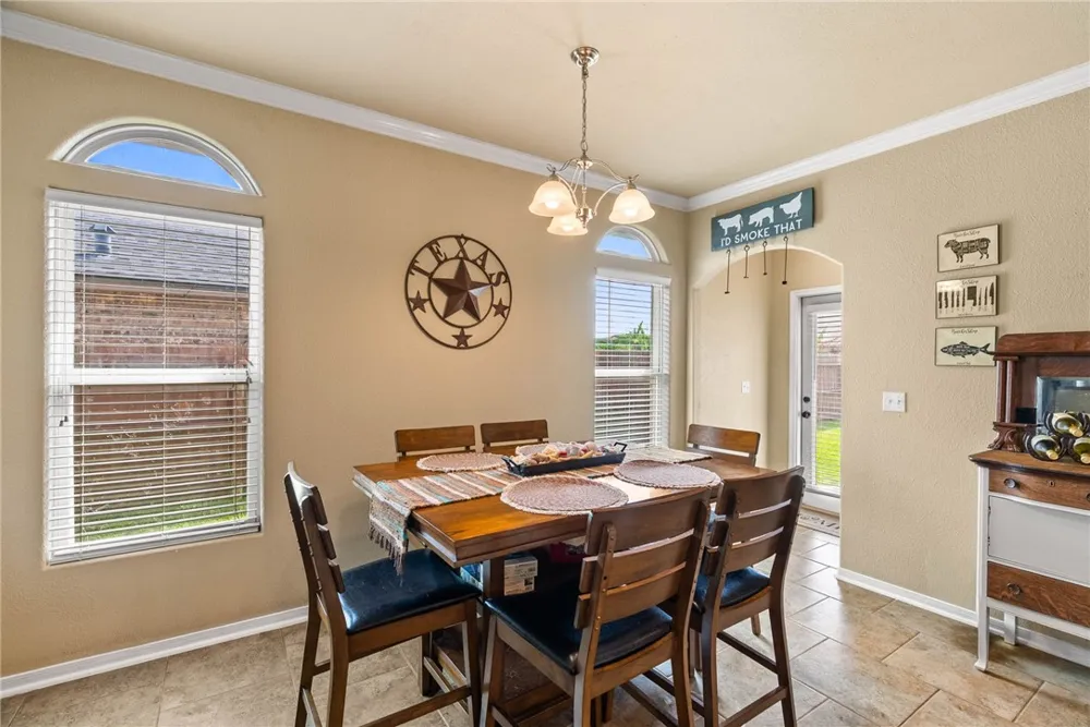 321 Pacific Drive Portland, TX 78374