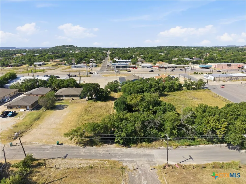 307 W Valley Road Harker Heights, TX 76548