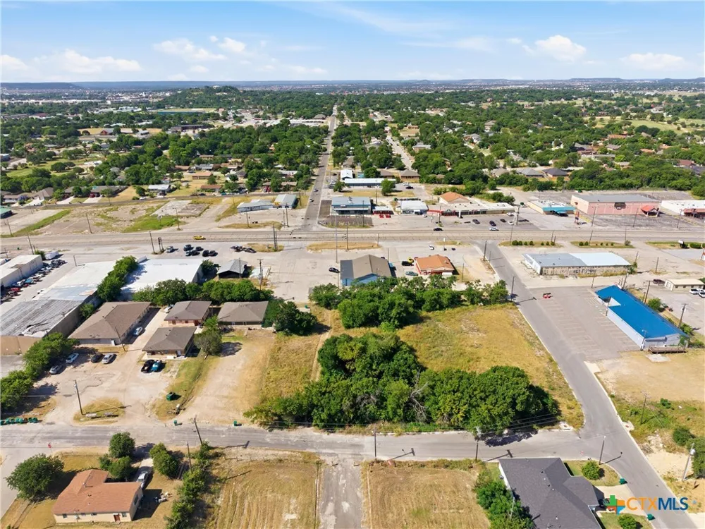 307 W Valley Road Harker Heights, TX 76548
