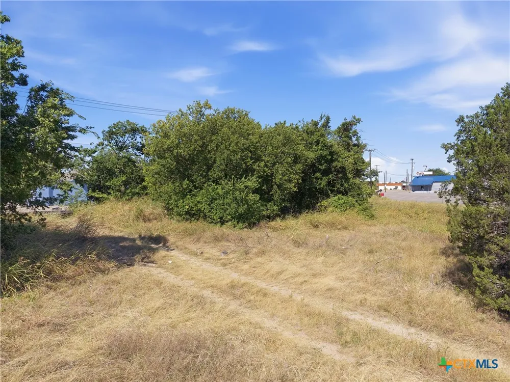 307 W Valley Road Harker Heights, TX 76548