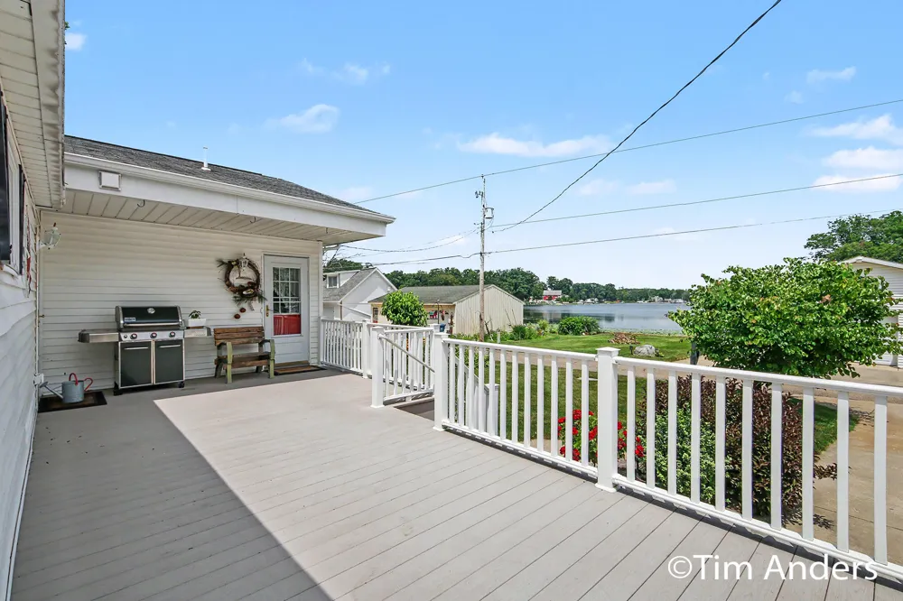 10992 Boniface Point Drive Plainwell, MI 49080