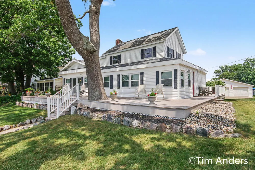10992 Boniface Point Drive Plainwell, MI 49080