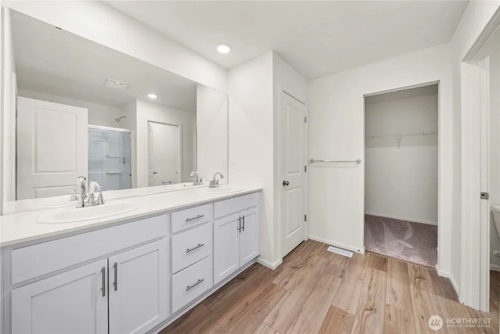 1424 Salzer Creek Loop Centralia, WA 98531