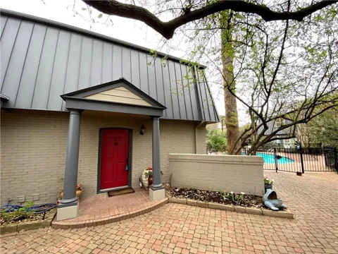 2500 Steck Avenue #2