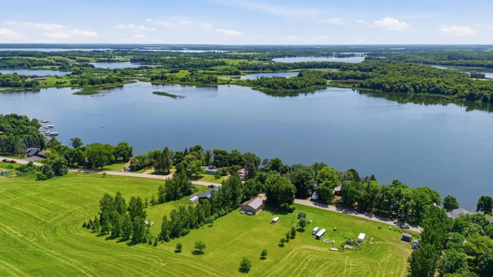 13557 Rossman-Erickson Road Lake Park, MN 56554