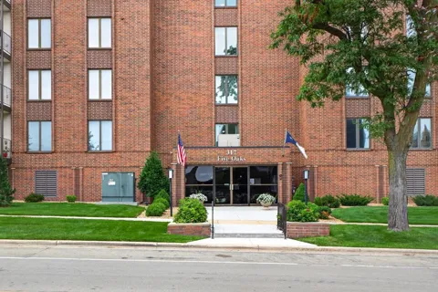 317 6th Avenue SW #206