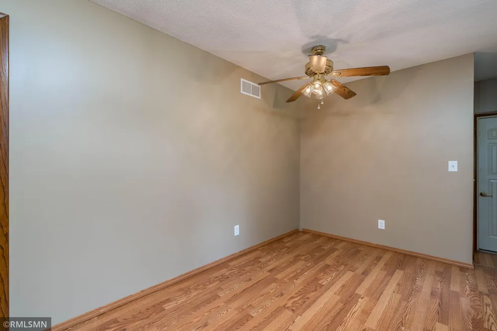 1506 James Drive North Mankato, MN 56003