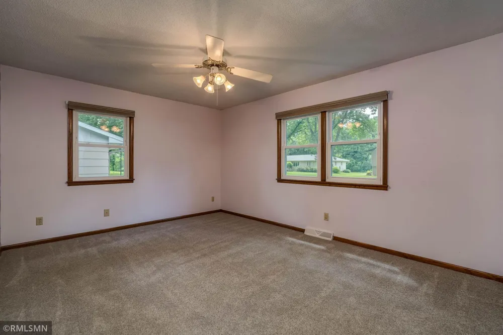 1506 James Drive North Mankato, MN 56003
