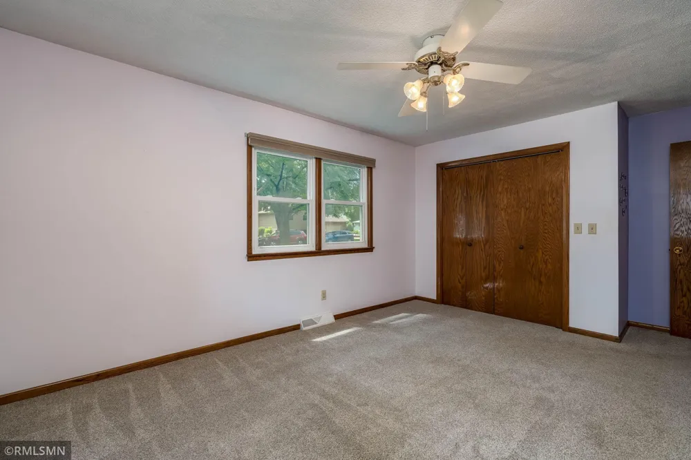 1506 James Drive North Mankato, MN 56003