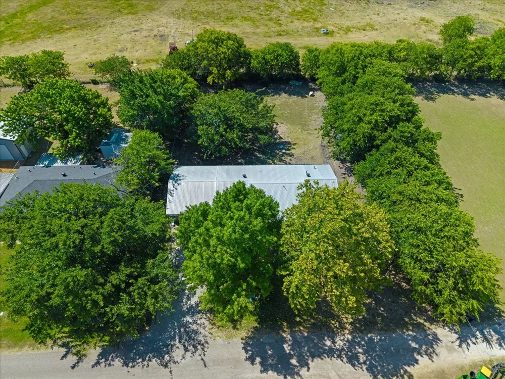 104 Parker Street Italy, TX 76651