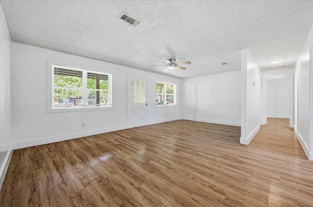 104 Parker Street Italy, TX 76651