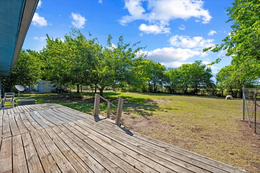 104 Parker Street Italy, TX 76651