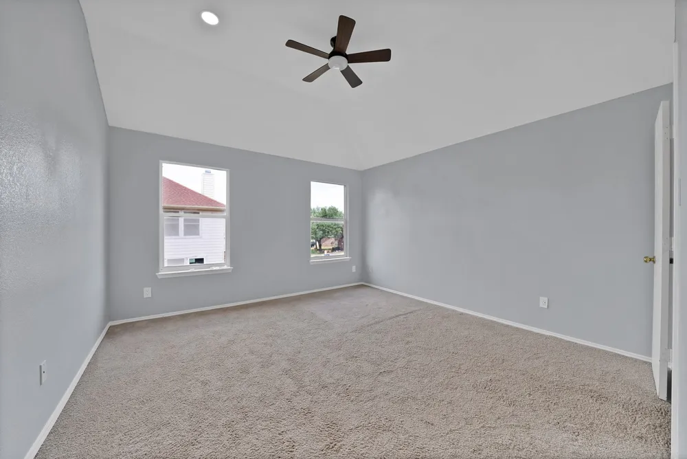 137 Heritage Drive Crowley, TX 76036