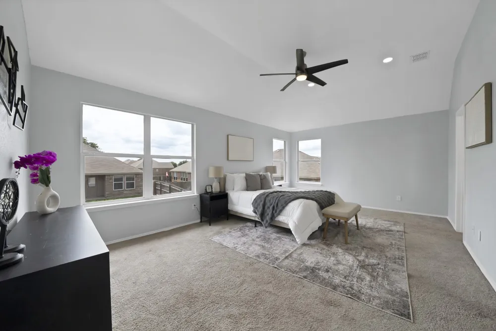 137 Heritage Drive Crowley, TX 76036