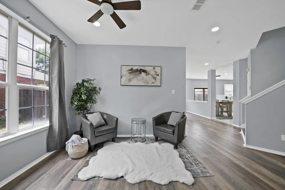 137 Heritage Drive Crowley, TX 76036