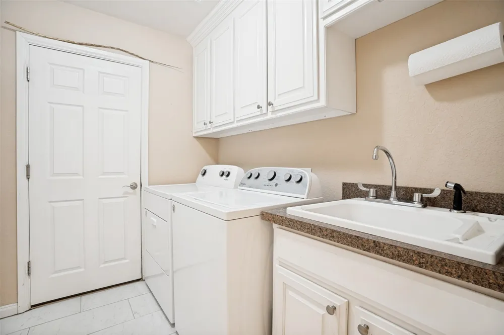 222 Hart Court Runaway Bay, TX 76426