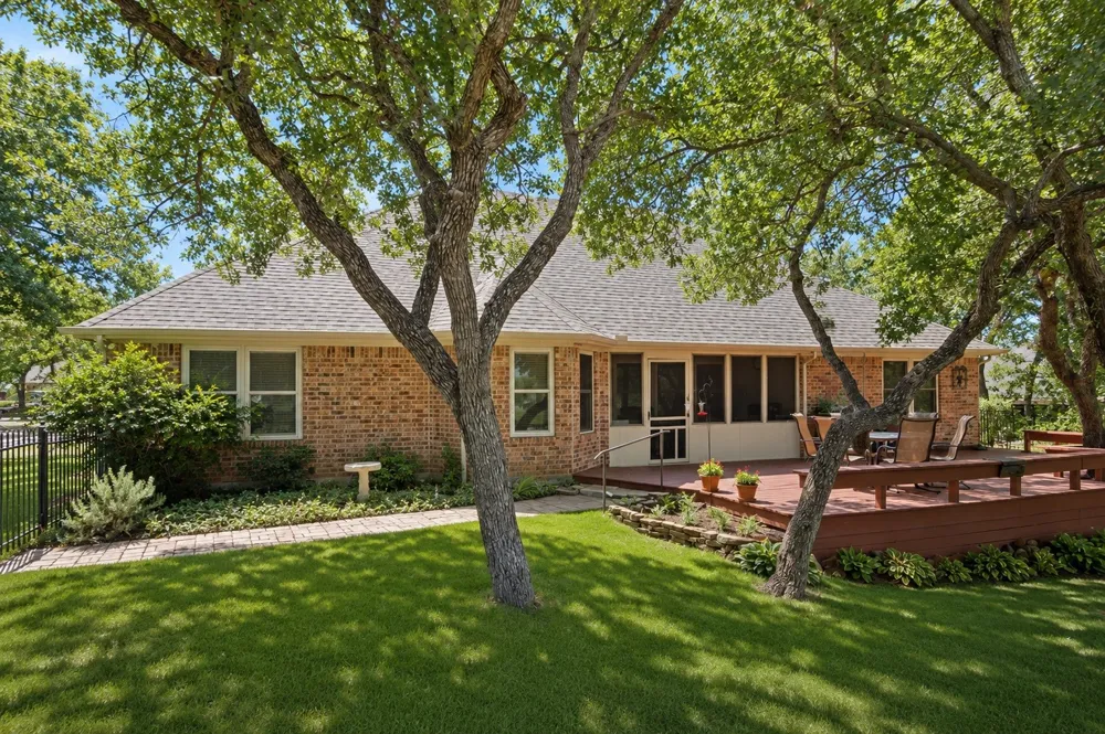 222 Hart Court Runaway Bay, TX 76426