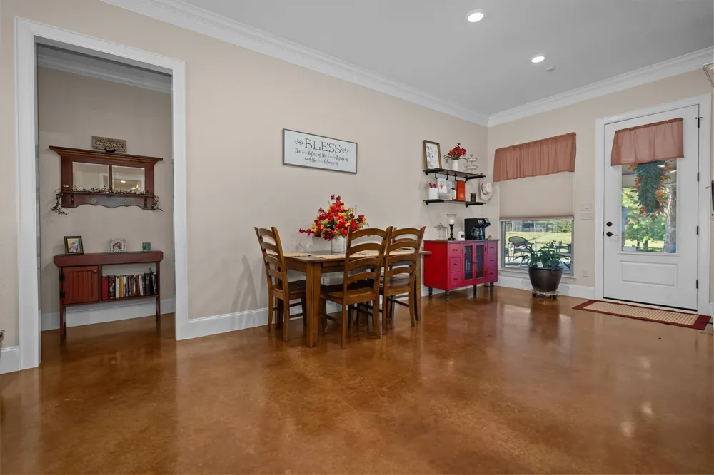 150 Private Road 6421 Palestine, TX 75803