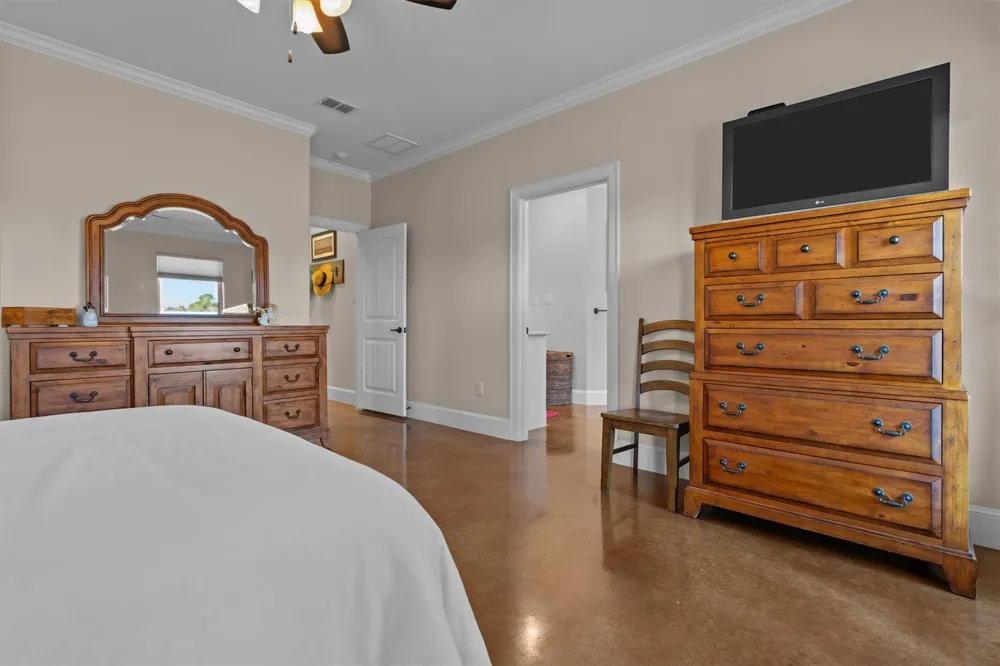 150 Private Road 6421 Palestine, TX 75803