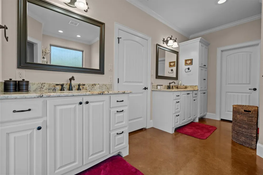 150 Private Road 6421 Palestine, TX 75803