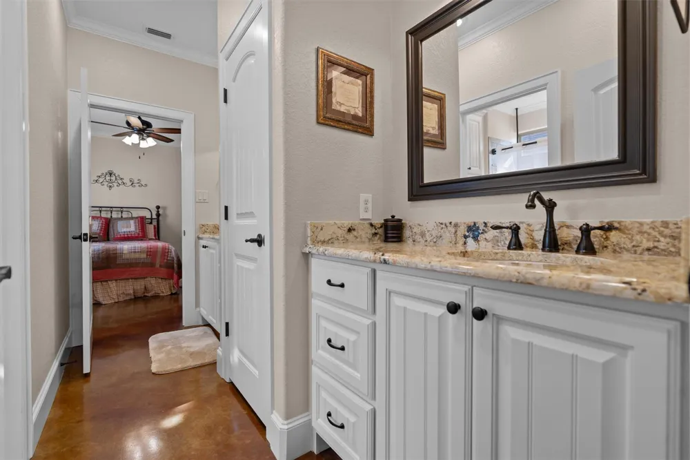 150 Private Road 6421 Palestine, TX 75803