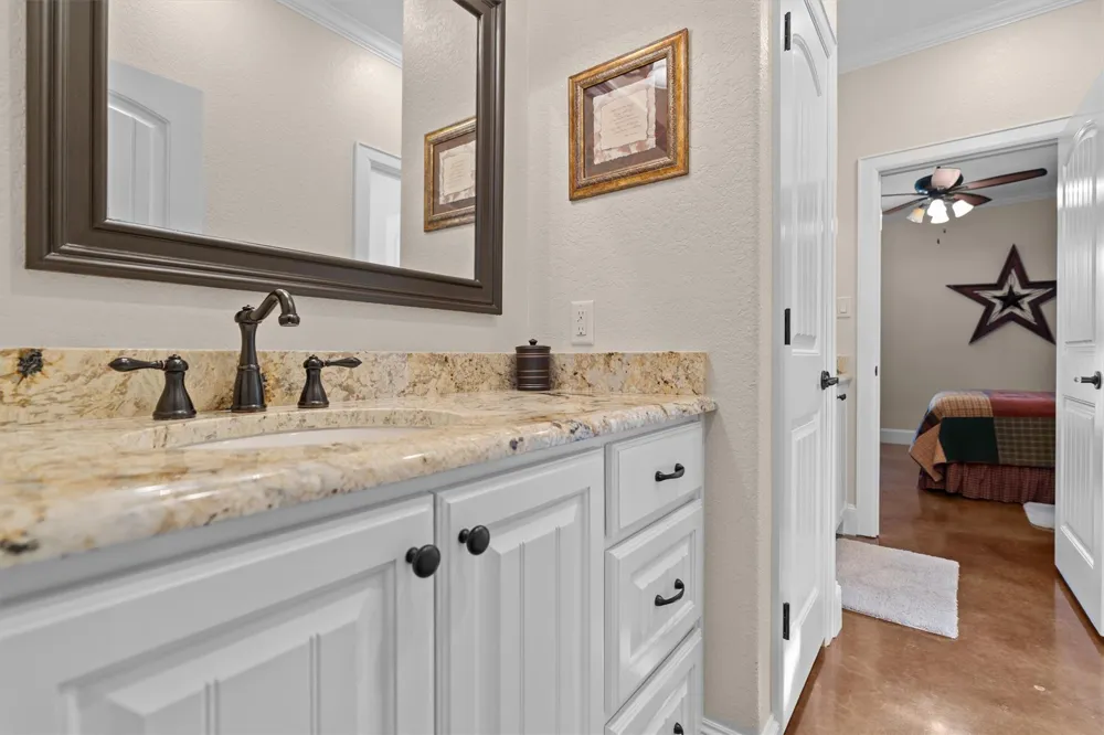 150 Private Road 6421 Palestine, TX 75803