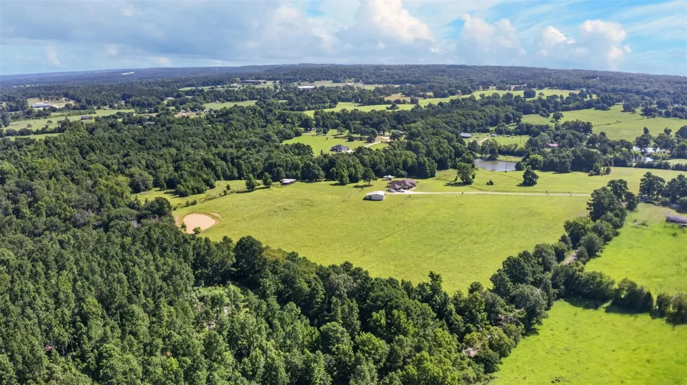 150 Private Road 6421 Palestine, TX 75803
