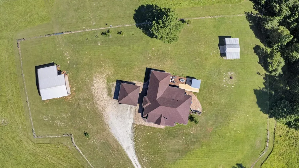 150 Private Road 6421 Palestine, TX 75803