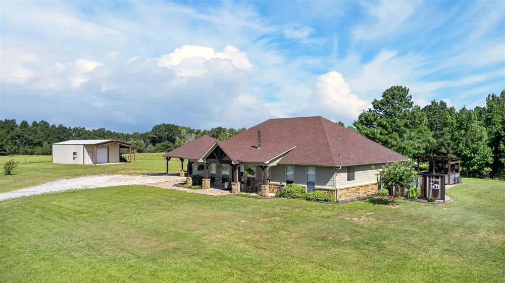 150 Private Road 6421 Palestine, TX 75803