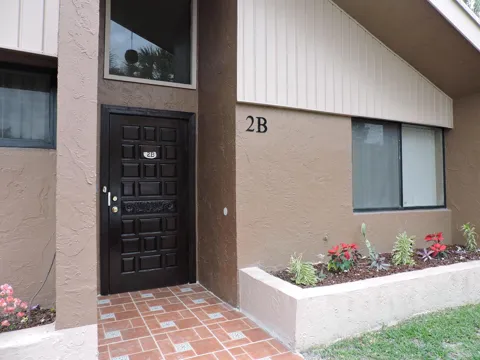 166 Sparrow Drive #2b