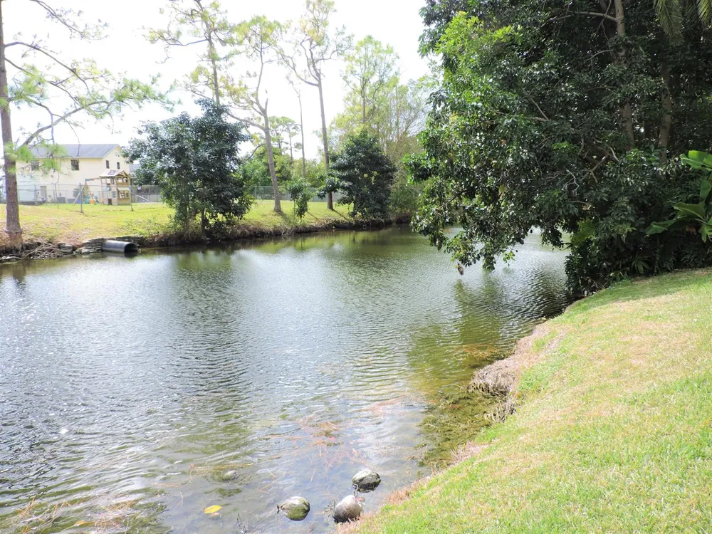 166 Sparrow Drive #2b Royal Palm Beach, FL 33411