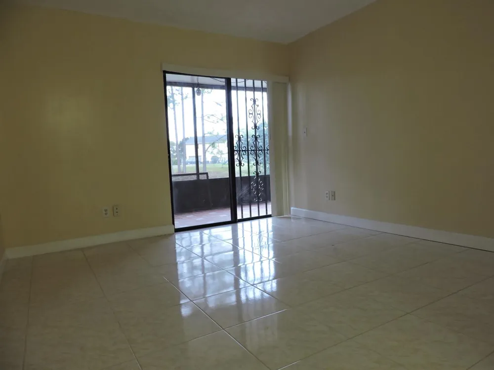 166 Sparrow Drive #2b Royal Palm Beach, FL 33411
