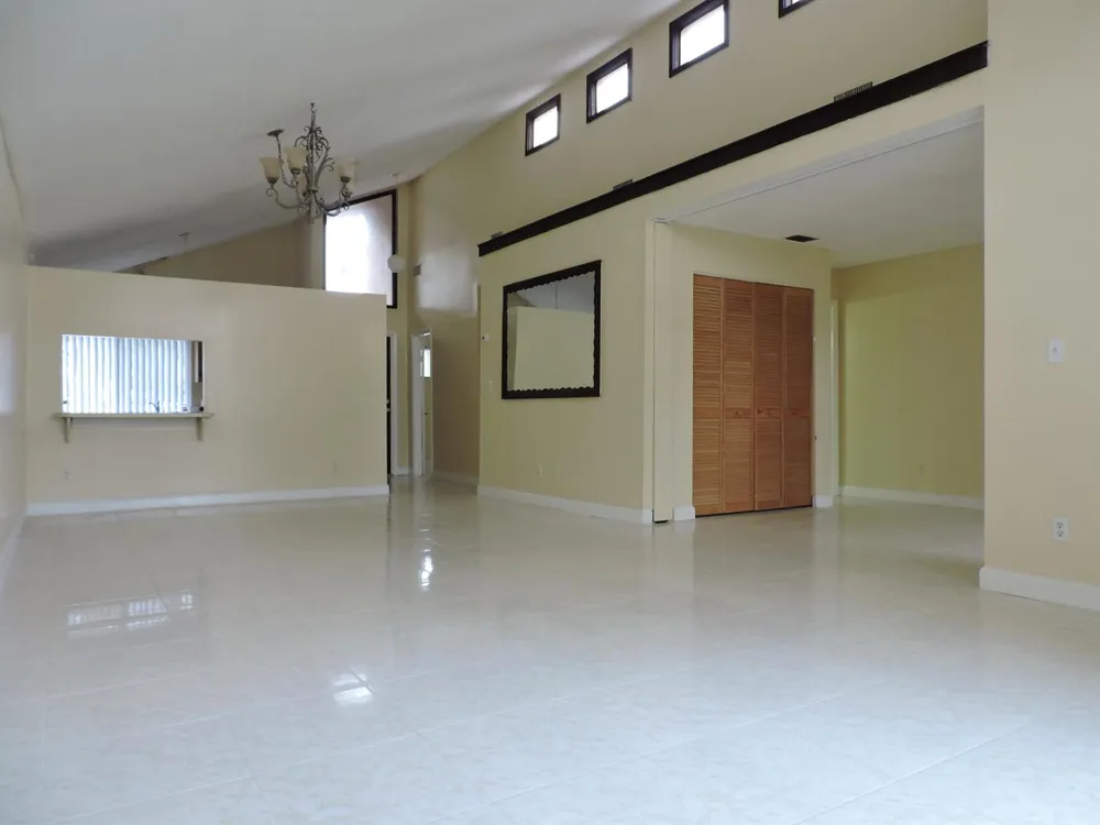 166 Sparrow Drive #2b Royal Palm Beach, FL 33411