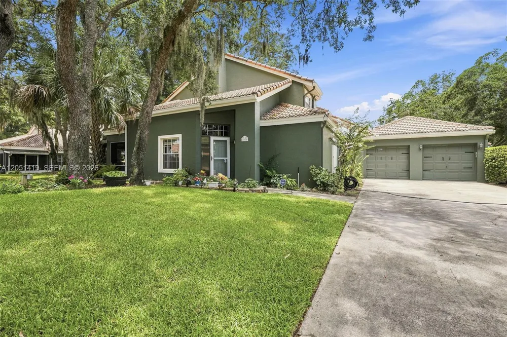 4478 Oak Arbor Circ Orlando, FL 33808