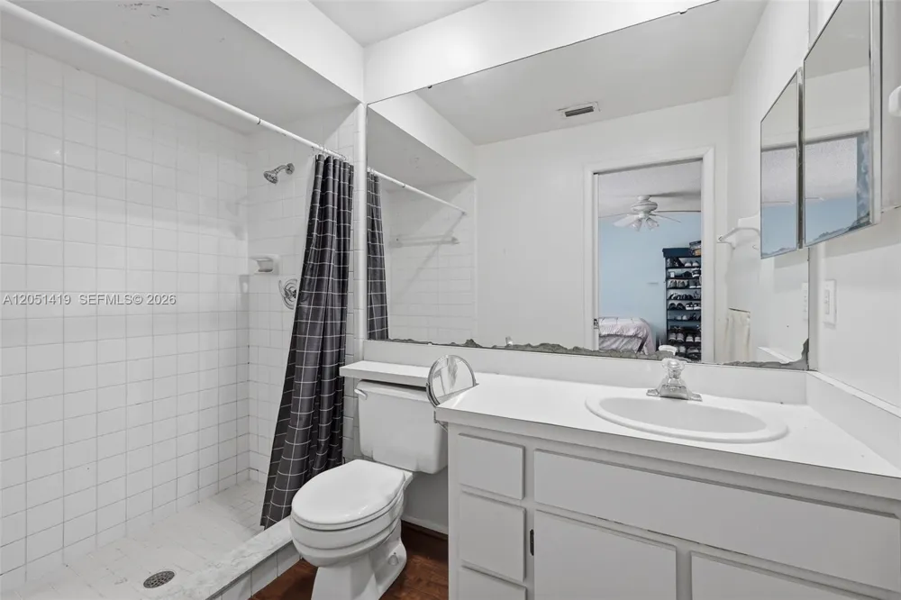4478 Oak Arbor Circ Orlando, FL 33808